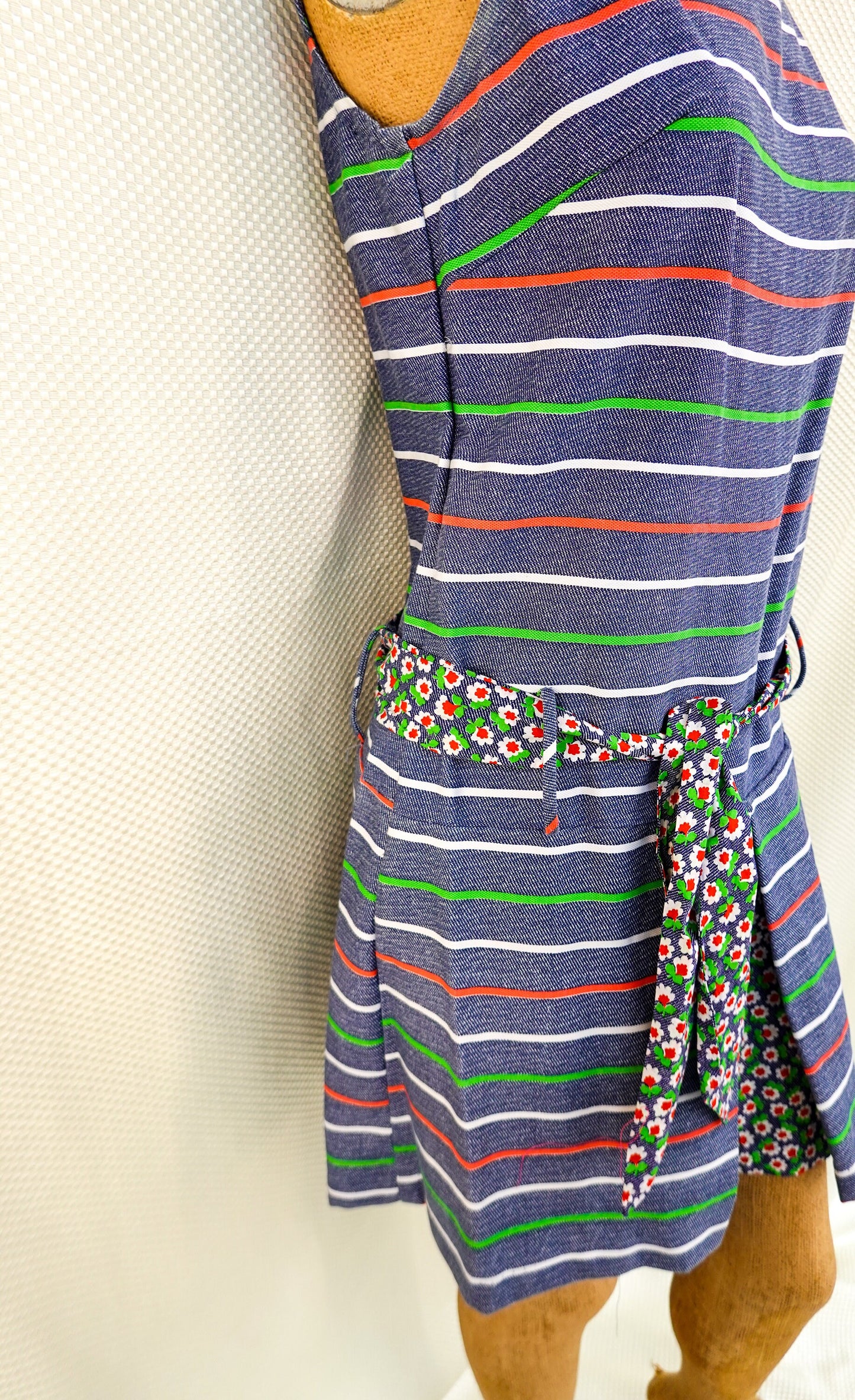 60's Romper - Vintage Handmade Striped Boxy Skort Romper - Sleeveless One Piece - Medium