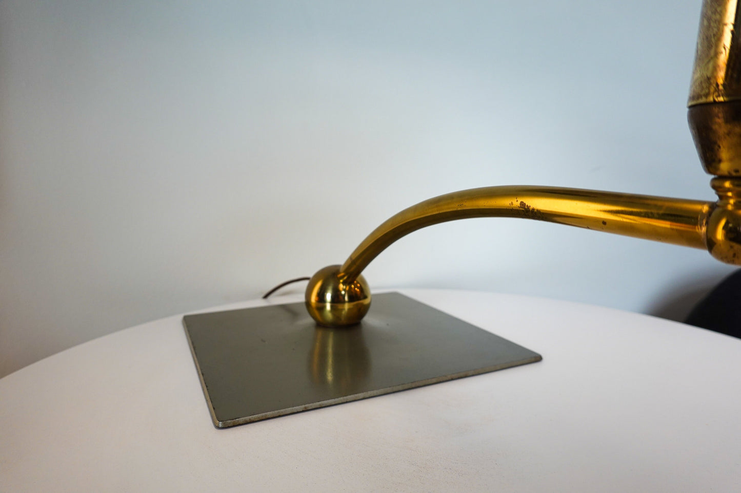 Space Age Flying Saucer Lamp - Great Patina - Metal Desk Lamp - Vintage Swinging Arm Desk Lamp - M.G. Wheeler / Dazor