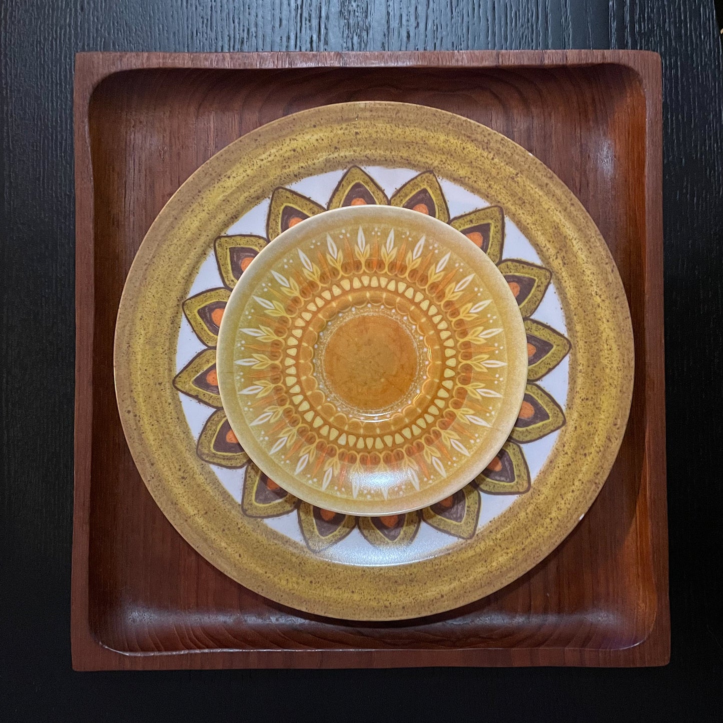 Vintage Mix & Match Plates - 1970's - Mid-Century Modern Kitchenware - Floral, Sunburst, Starburst Pattern - Allied Chemical Melamine Melmac