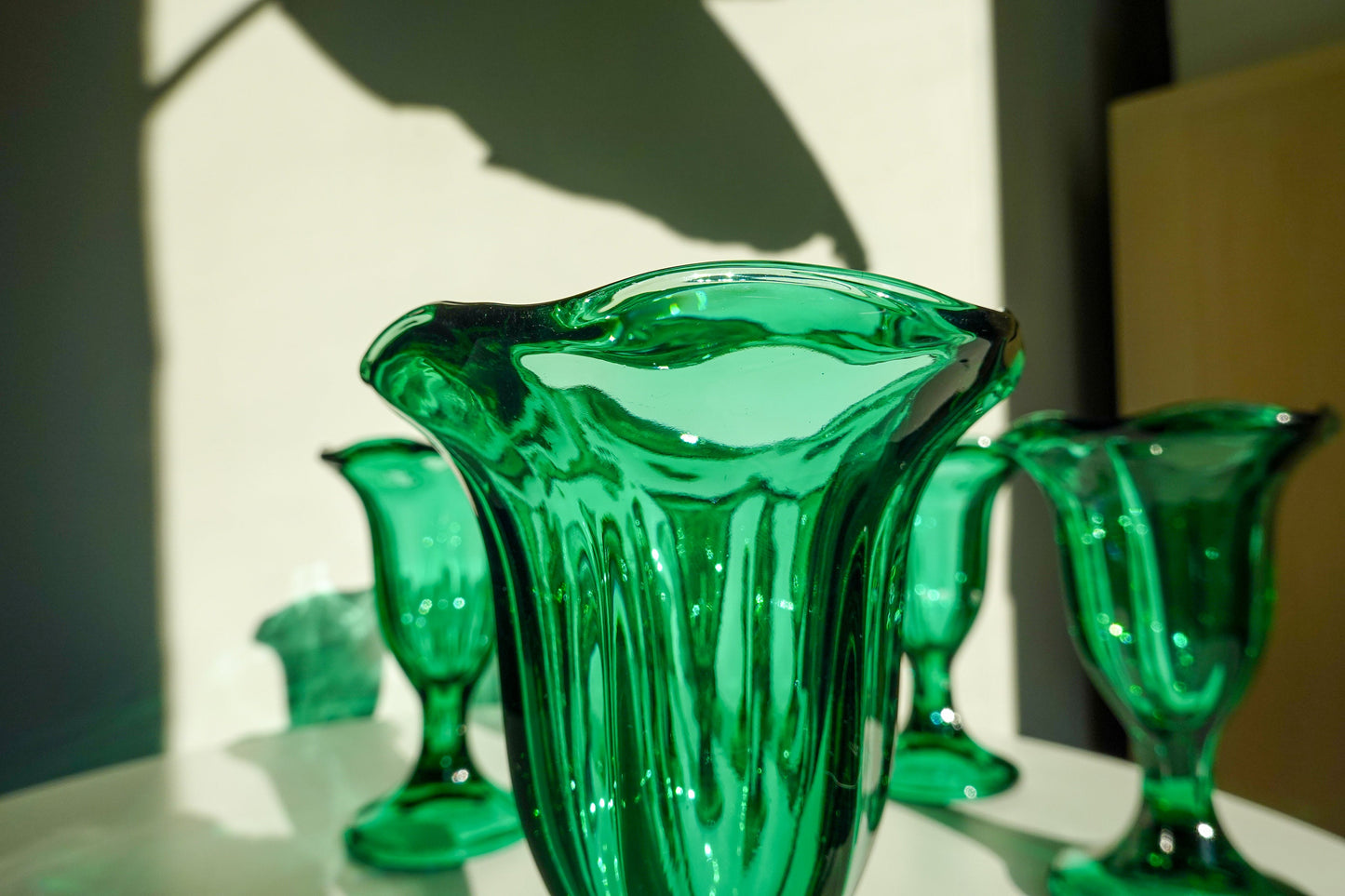 70's Emerald Green Glasses - Tulip Shape - Footed Cup - Sundae or Malt Glasses - Set of 4 Vintage Green Glasses