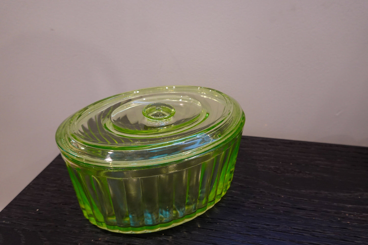 50's Anchor Hocking Ribbed Box with Lid - UV Reactive Vaseline Glass - Vintage Uranium Glass Lidded Box