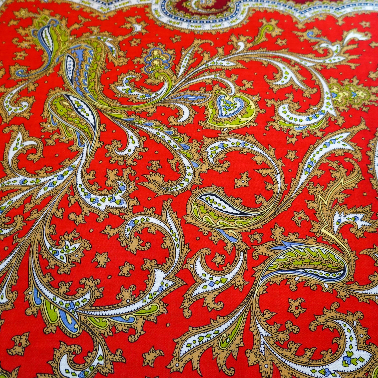 70's Lightweight Wool Scarf - Vintage Japanese Screen Printed Intricate Scarf - Hand Rolled Hem - 28" Square