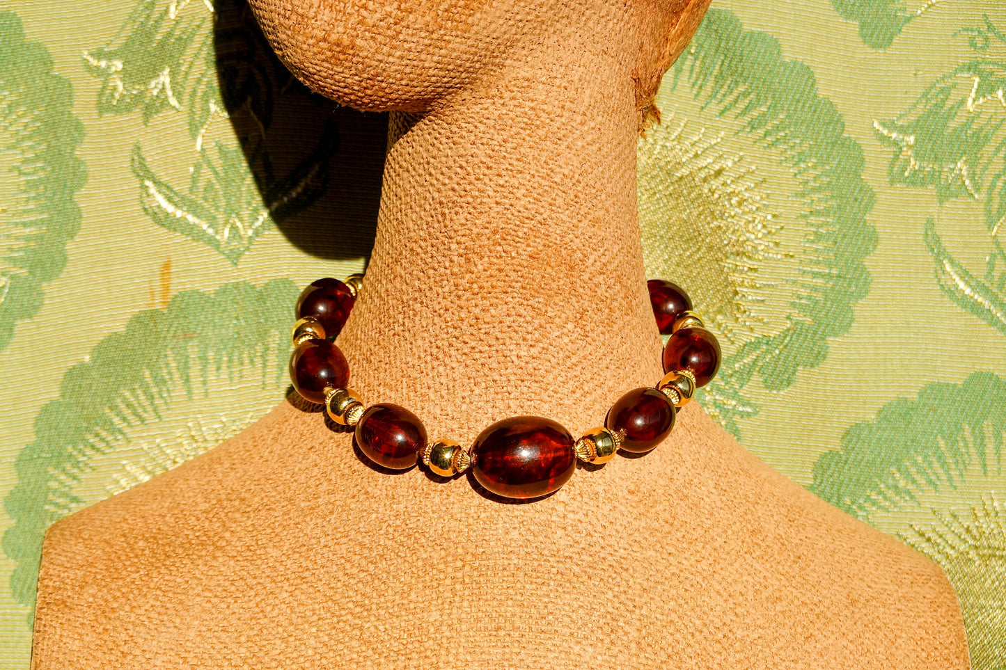 50's - 60's Amber Lucite Bead Adjustable Choker Necklace - Vintage Chunky Acrylic and Gold Tone Spacer Beads - Trifari