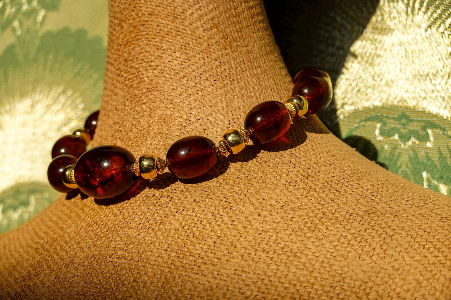 50's - 60's Amber Lucite Bead Adjustable Choker Necklace - Vintage Chunky Acrylic and Gold Tone Spacer Beads - Trifari
