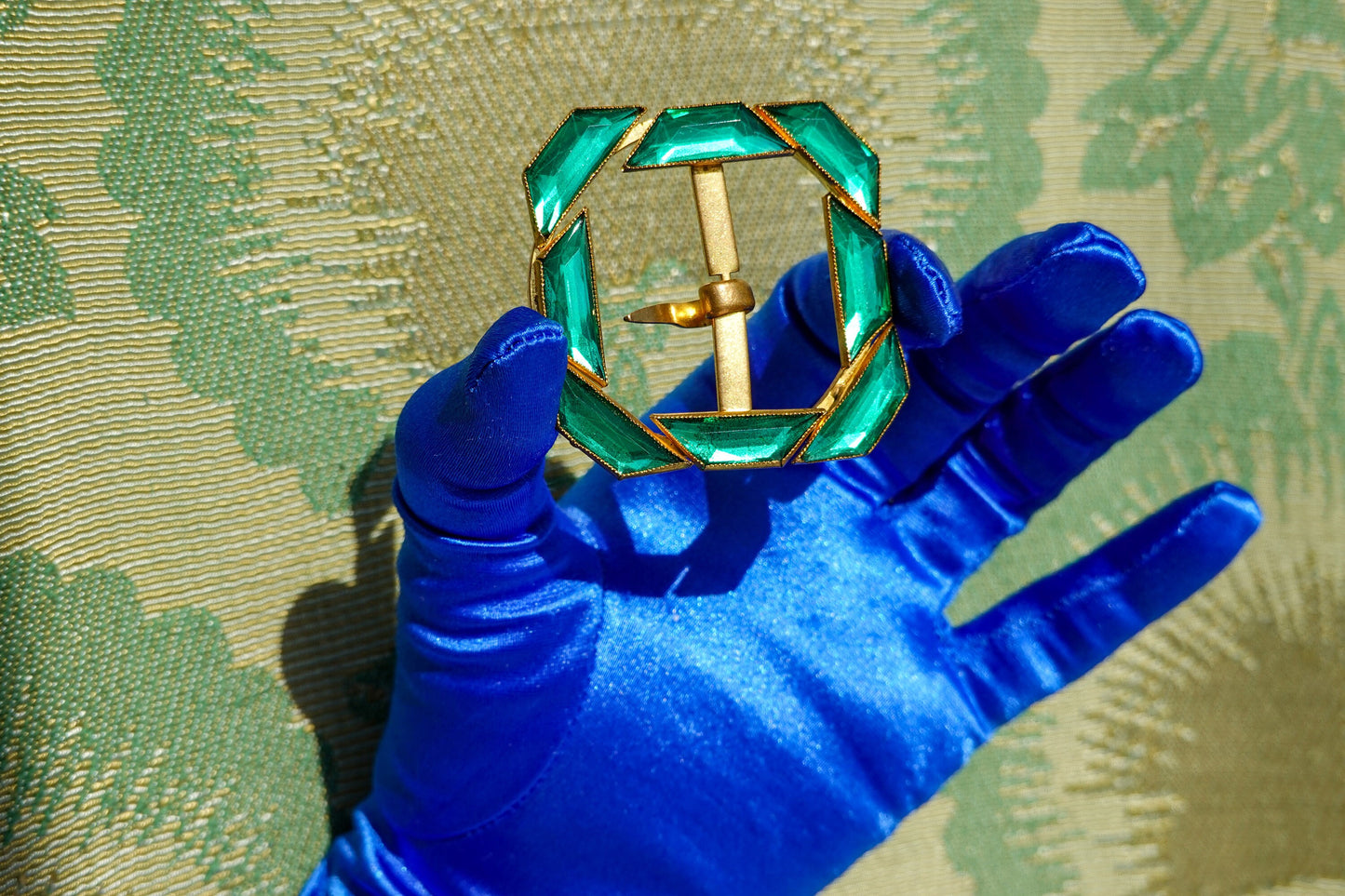 Vintage Emerald Rhinestone Trimmed Belt Buckle or Scarf Fastener - Fabric Accessory - Trapezoid Shaped Stones
