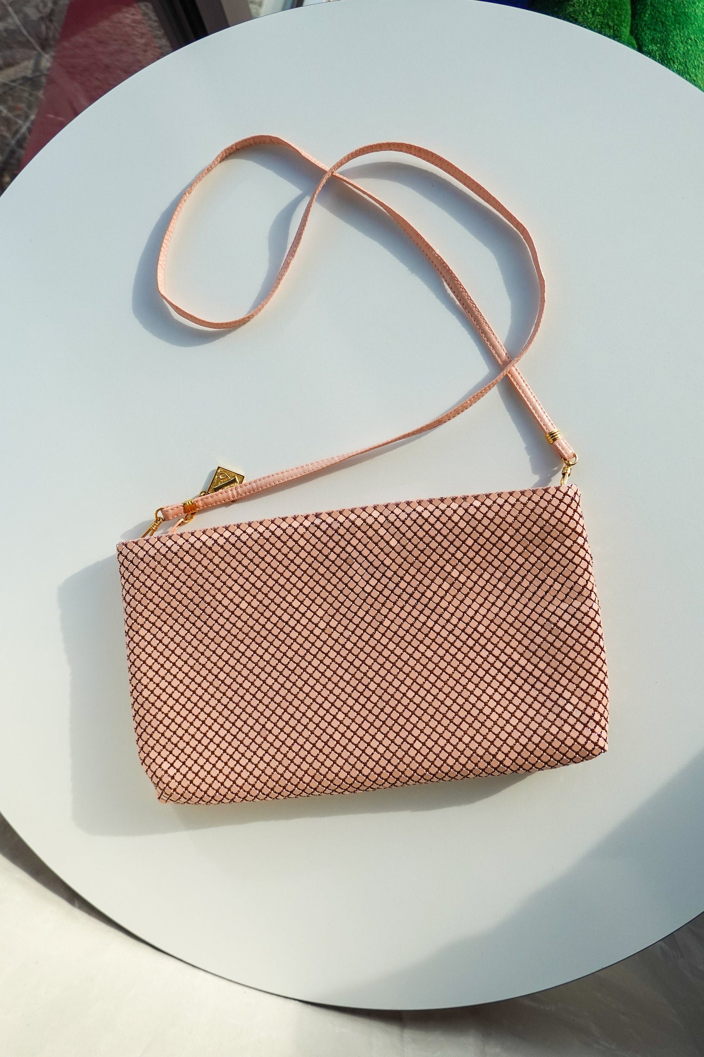 80's Whiting & Davis Pastel Pink Mesh Metal Purse - Vintage Mesh Purse - Detachable Leather Strap