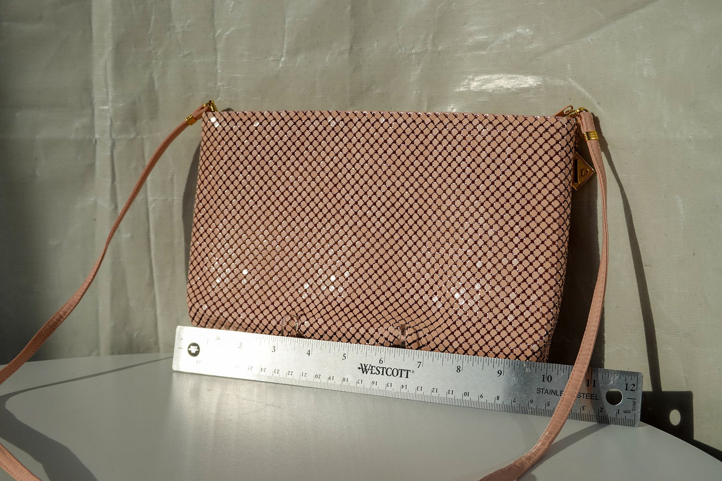 80's Whiting & Davis Pastel Pink Mesh Metal Purse - Vintage Mesh Purse - Detachable Leather Strap