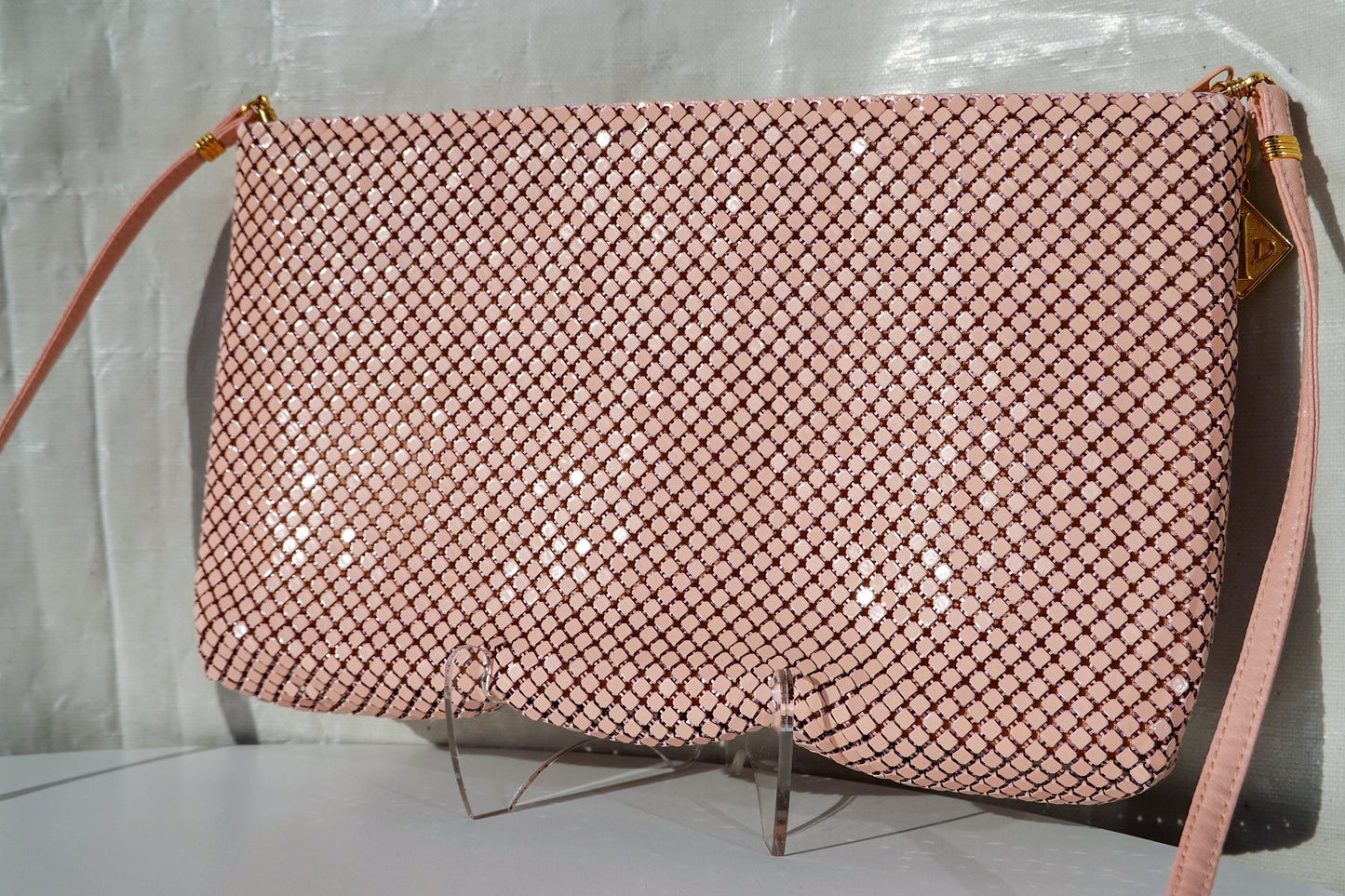 80's Whiting & Davis Pastel Pink Mesh Metal Purse - Vintage Mesh Purse - Detachable Leather Strap