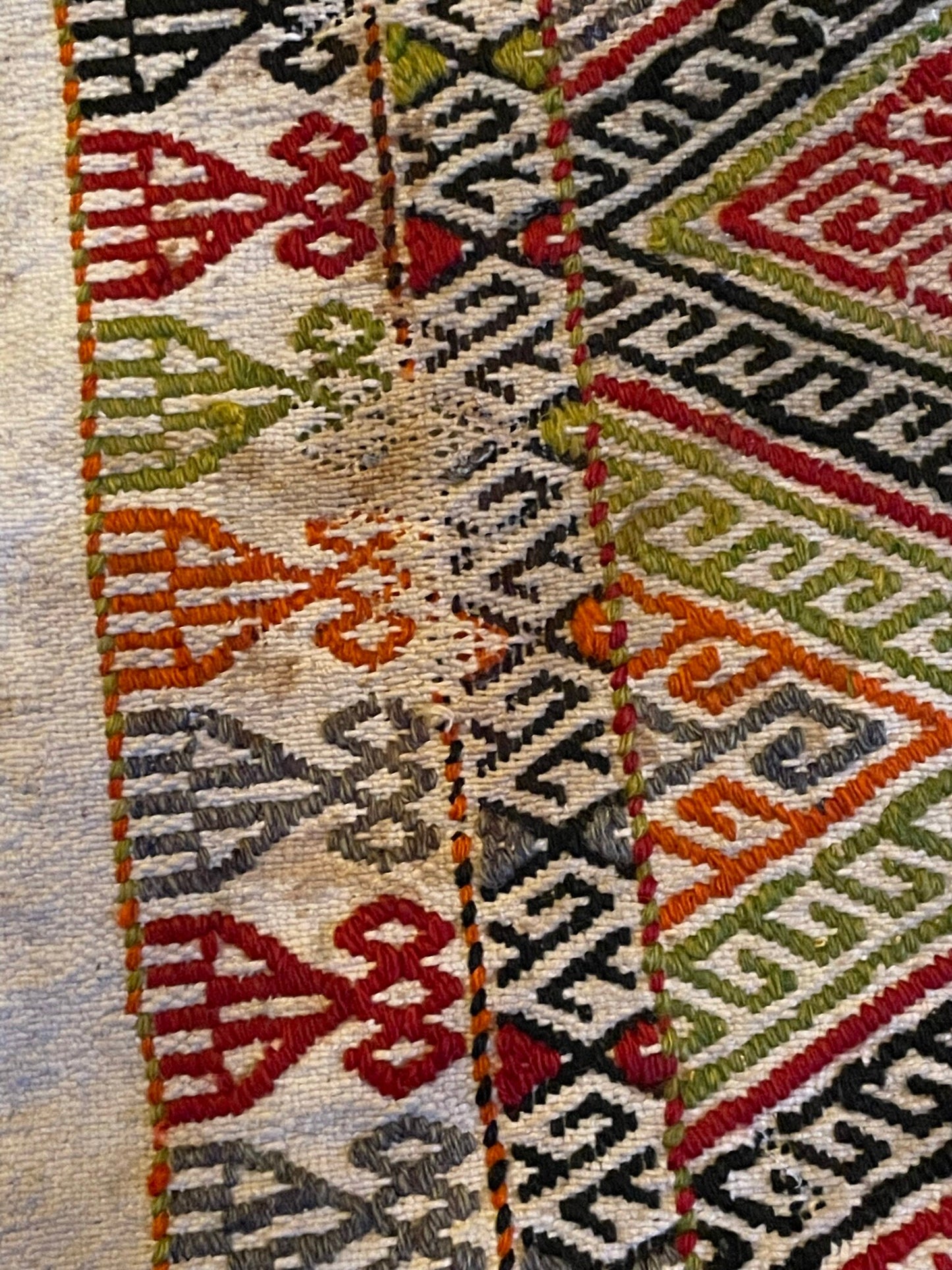 Hand-Knotted Caucasian Soumak Rug, 1910s - Flat Weave - Wall Hanging - Antique - Collector's Piece
