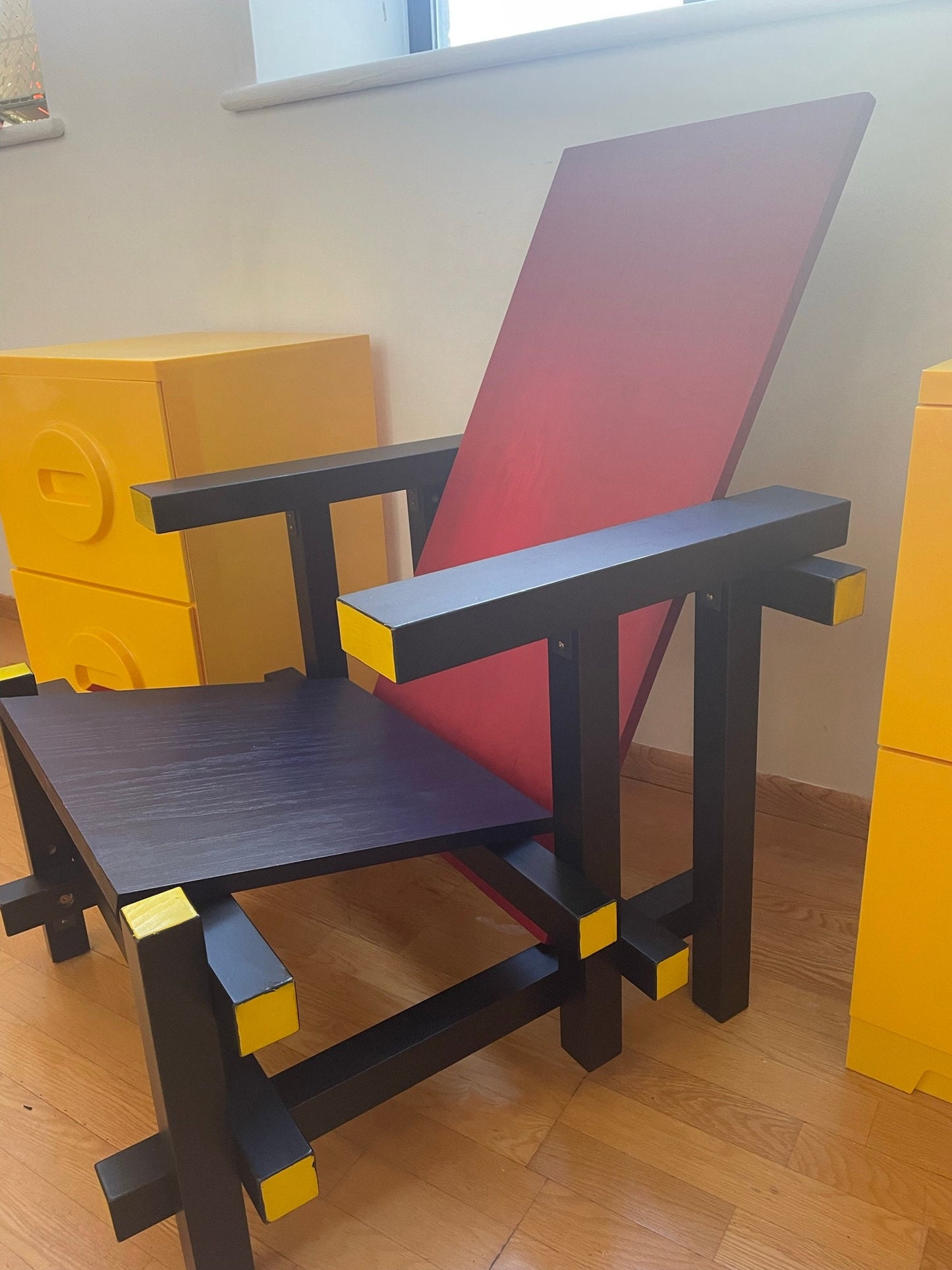 Early De Stijl Chair - Gerrit Rietveld style Chair
