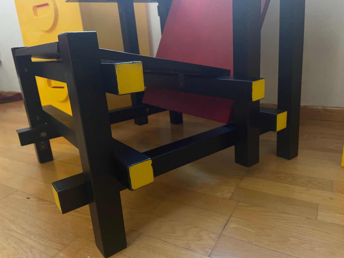 Early De Stijl Chair - Gerrit Rietveld style Chair