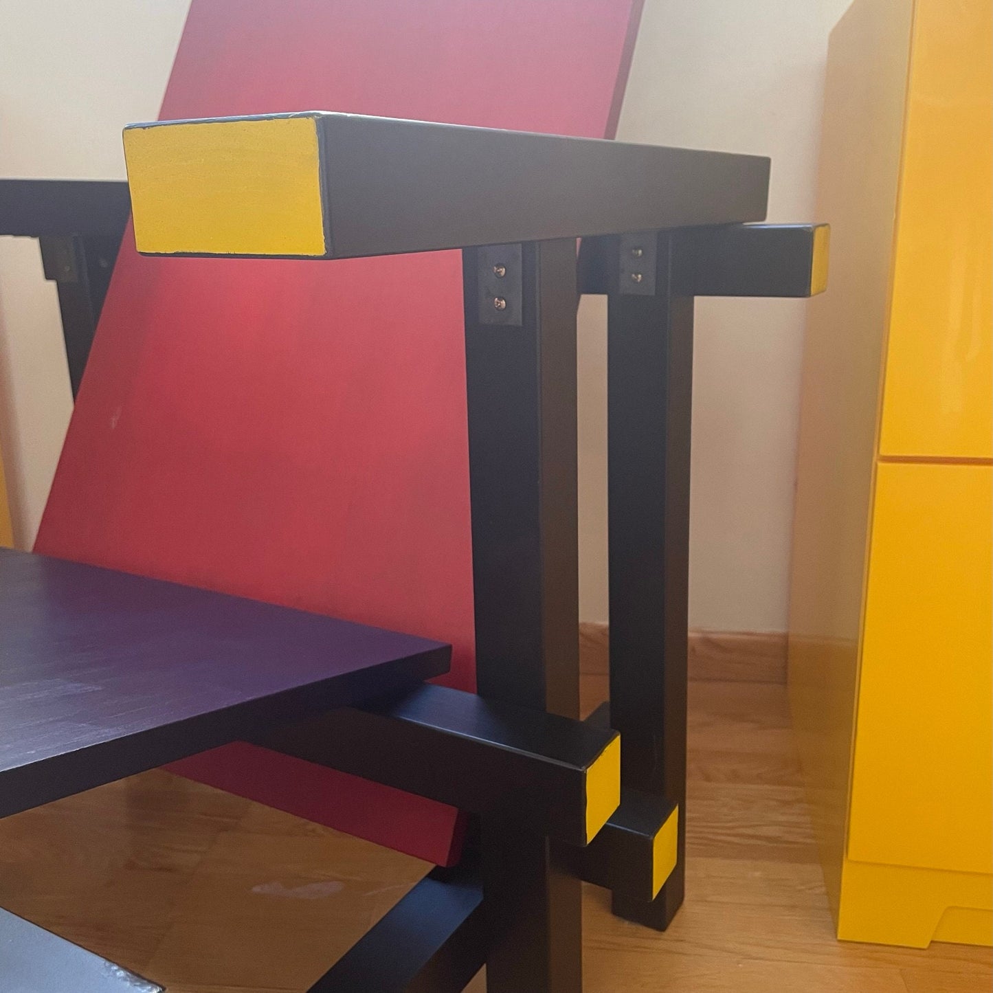 Early De Stijl Chair - Gerrit Rietveld style Chair