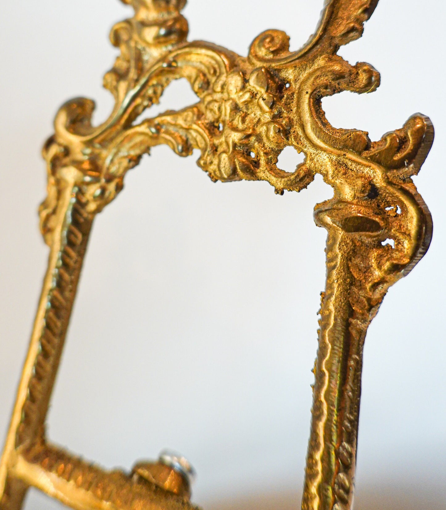 Vintage Brass Tabletop Easel - Ornate Baroque Rococo Tabletop Easel - Made in India Brass - Vintage Bookstand - Tabletop Art Display