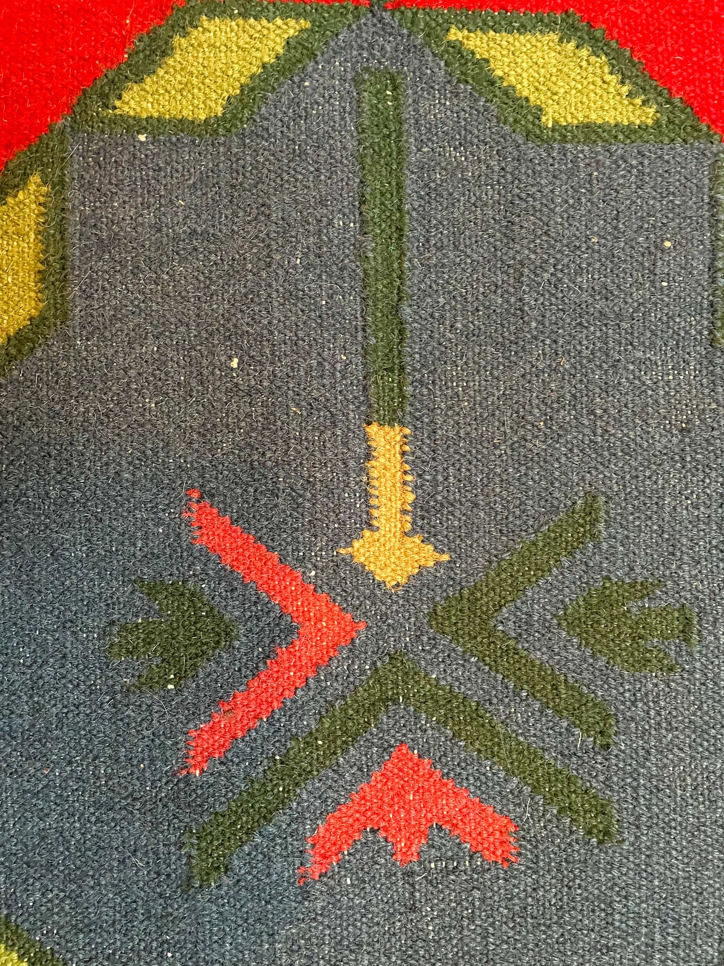 7 Foot Circle Carpet - Handwoven Wool Geometric Area Rug - Vintage Kilim Rug