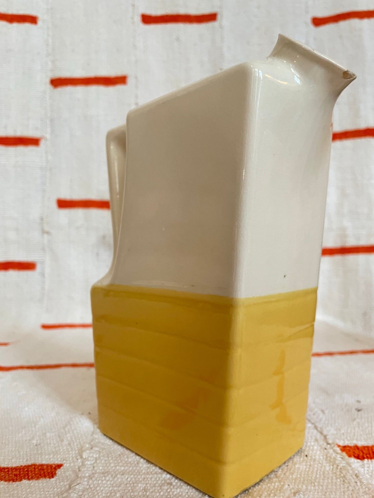 Disc Pitcher - Vintage 1950s Deco Style Pitcher - Universal Potteries Inc. Cambridge - Art Deco Style Vase - MCM Kitchen
