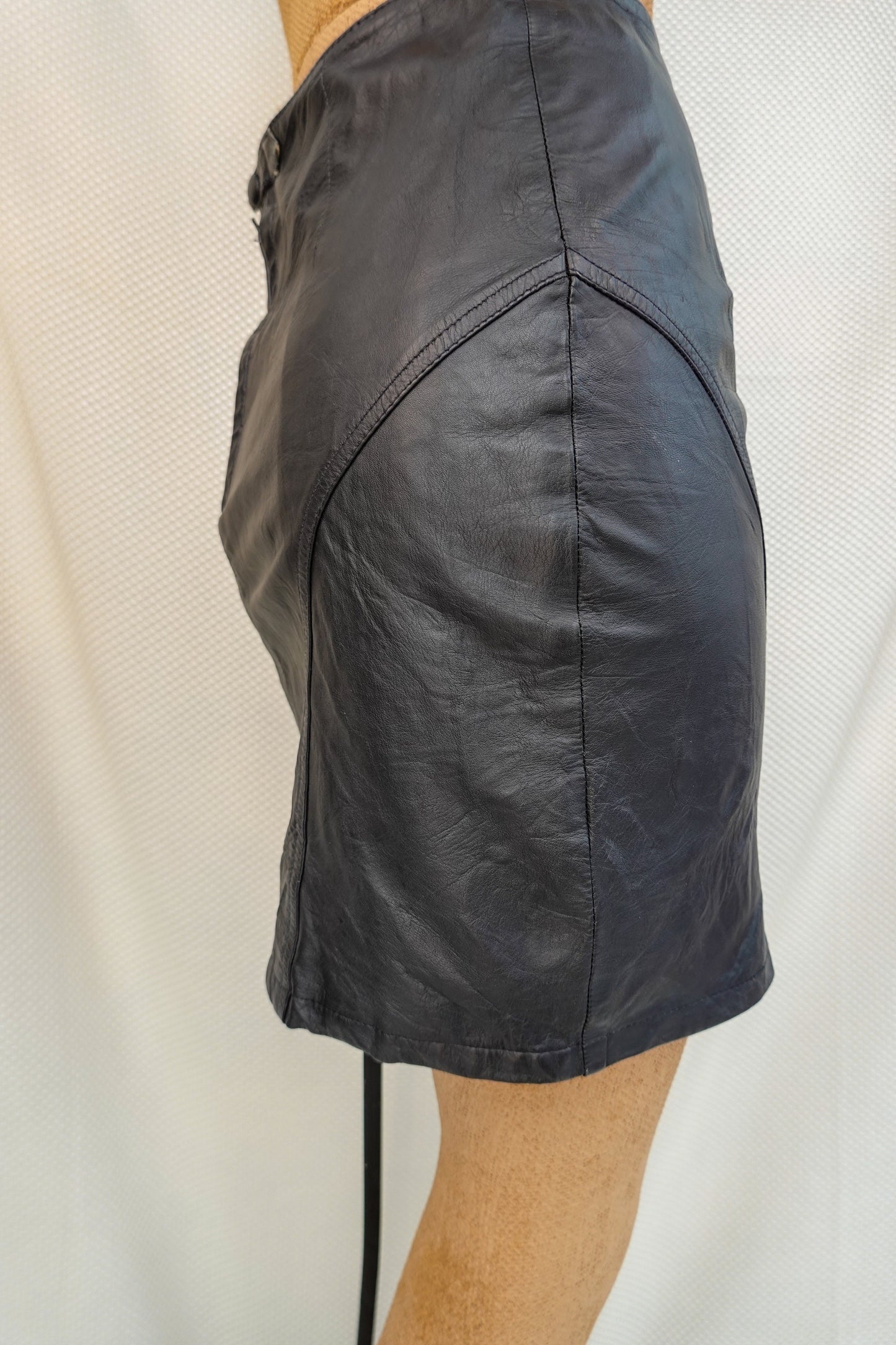 70's Leather Mini Skirt - Vintage Fitted Black Leather Skirt - Flattering Disco Party Skirt by Semi Queen - Small 27" Waist