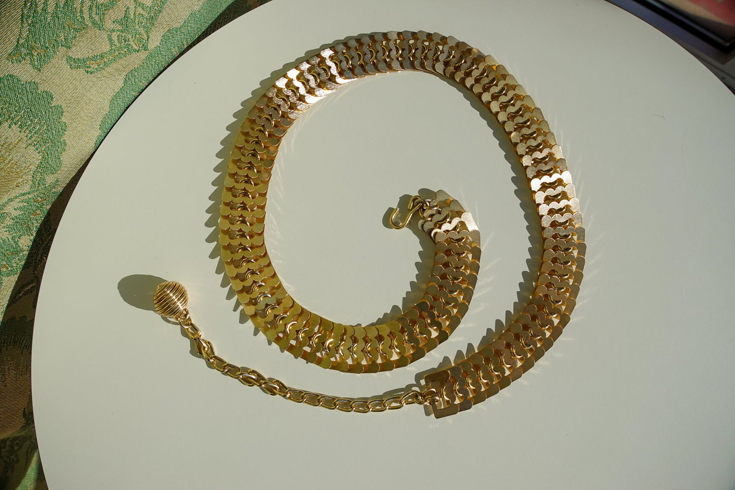 70's Gold Chain Belt - Vintage Etched Fancy Link Adjustable Belt - Articulated Metal Body Jewelry - Medium / Large