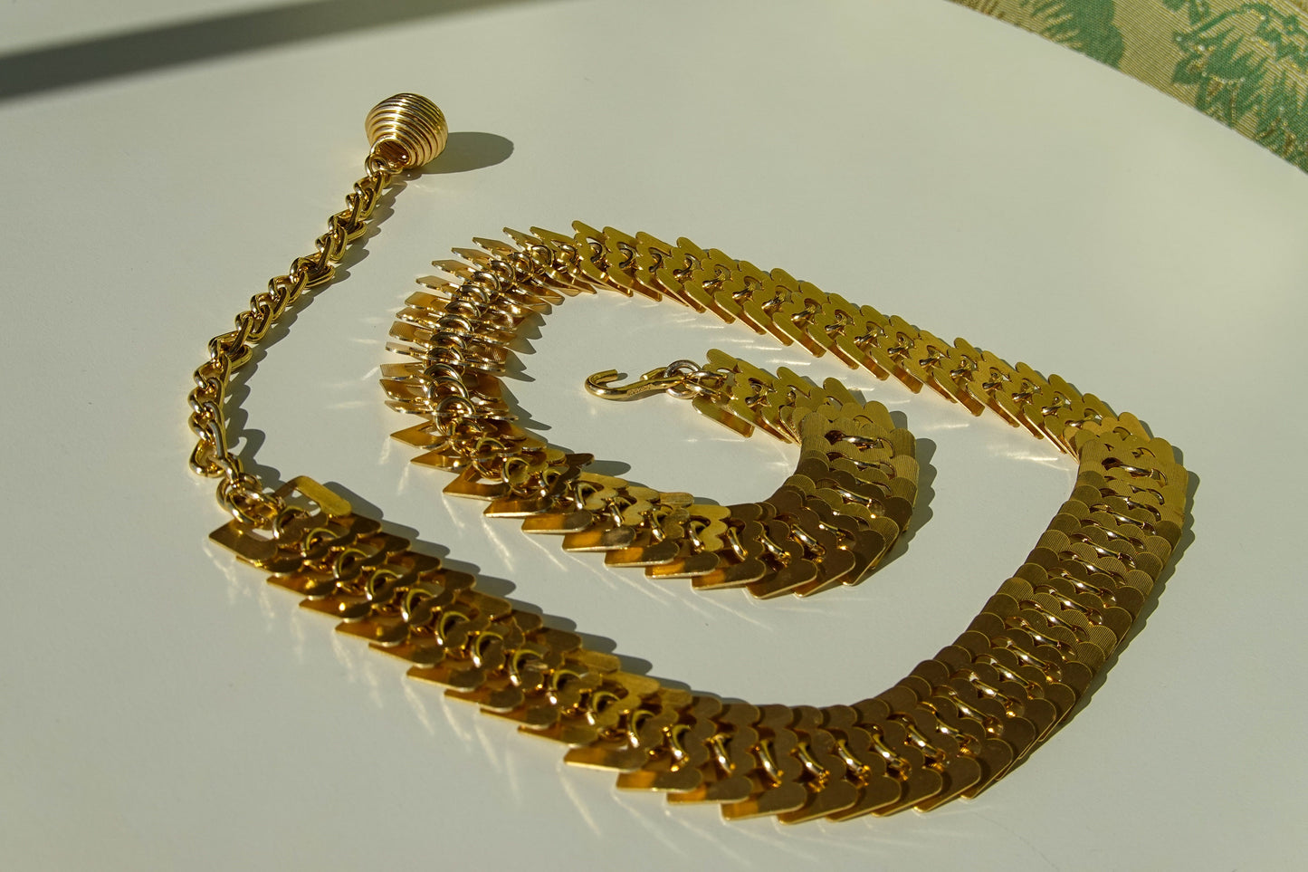 70's Gold Chain Belt - Vintage Etched Fancy Link Adjustable Belt - Articulated Metal Body Jewelry - Medium / Large