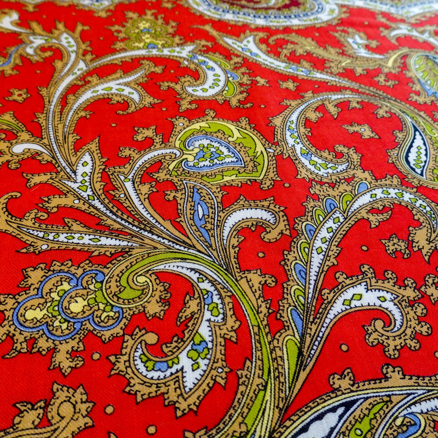 70's Lightweight Wool Scarf - Vintage Japanese Screen Printed Intricate Scarf - Hand Rolled Hem - 28" Square